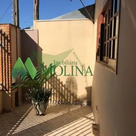 Buy this 2 bed house on Rua Pedro Bianconi in Jardim Reflorenda, Botucatu - SP