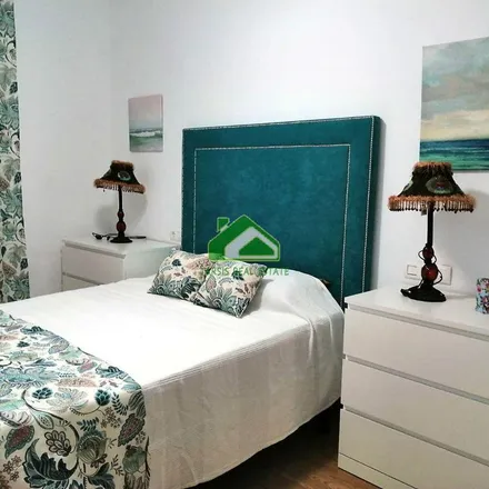 Rent this 2 bed apartment on Helados Artesanos Toni in Plaza del Cabildo, 2