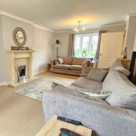 Image 4 - Turnberry Close, Greylees, NG34 8GW, United Kingdom - House for sale