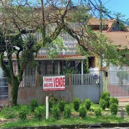 Image 2 - Rua Doutor Xavier da Silva, Centro, Guaratuba - PR, Brazil - House for sale