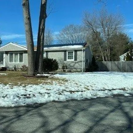Buy this 3 bed house on 3 Winchell Road in Warwick, RI 02889