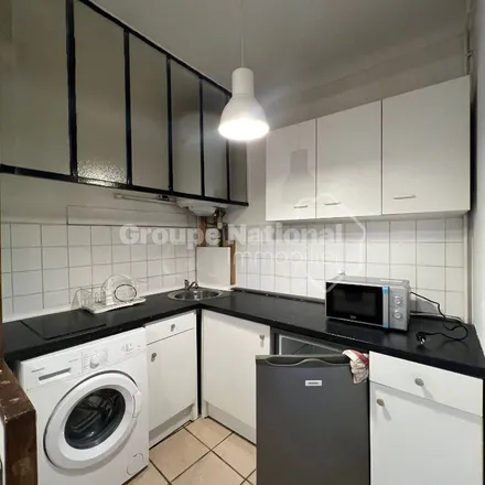 Image 3 - 92 Rue Pierre Julien, 26200 Montélimar, France - Apartment for rent