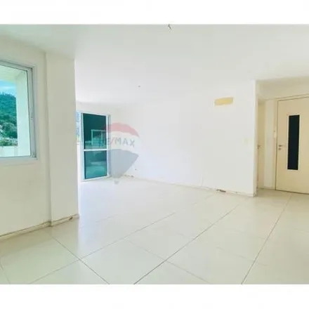 Rent this 3 bed apartment on Rua Amapá in Jardim Gramacho, Duque de Caxias - RJ