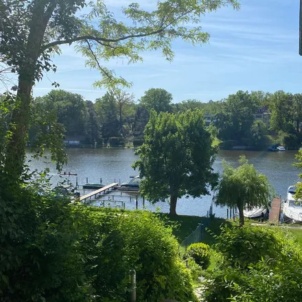 Rent this 2 bed apartment on Am Kleinen Wannsee 2 in 14109 Berlin, Germany