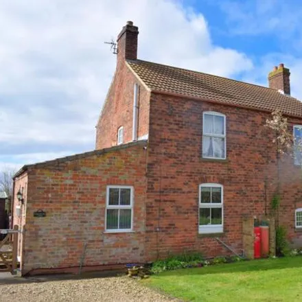 Buy this 3 bed house on The Barn in Starham Road, North Kelsey