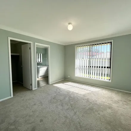 Image 4 - Stanley Close, Bolwarra Heights NSW 2320, Australia - Apartment for rent