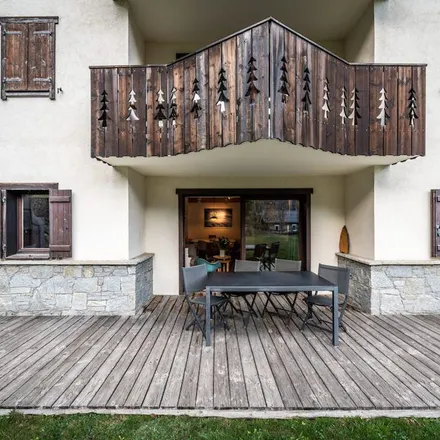 Rent this 4 bed apartment on 353 Route de Bellevue in 74310 Les Houches, France