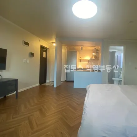 Image 1 - 서울특별시 강남구 역삼동 637-8 - Apartment for rent