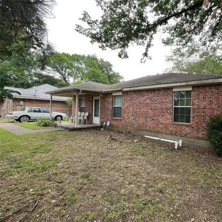 Image 9 - 443 Mineral Wells Street, Terrell, TX 75160, USA - House for sale