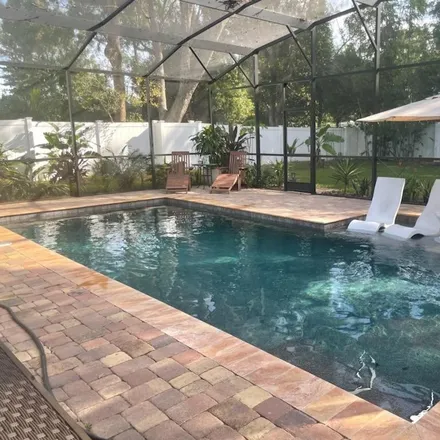 Image 3 - 3215 Helen Avenue, Orlando, FL 32804, USA - House for sale