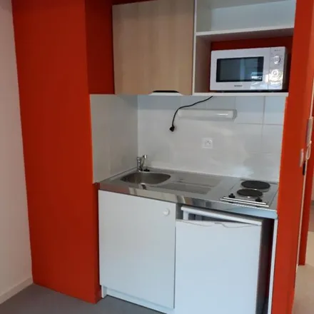Rent this 1 bed apartment on 1 Rue de Bellevue in 01100 Oyonnax, France