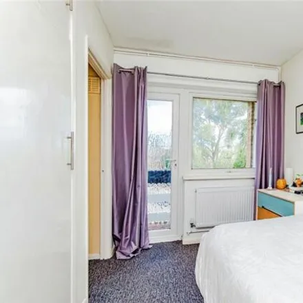 Image 9 - Penryn House, Nash Drive, Redhill, RH1 1JD, United Kingdom - Apartment for sale