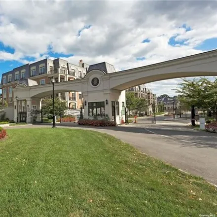 Buy this 2 bed condo on 6000 Royal Court in North New Hyde Park, NY 11040