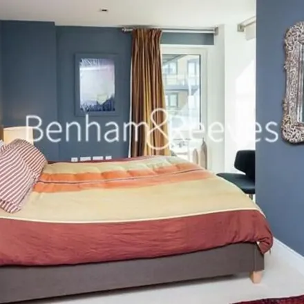 Rent this 1 bed apartment on 8 Kew Bridge Road in Strand-on-the-Green, London