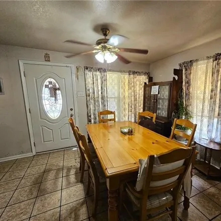 Image 5 - 2717 Ceralvo St, San Antonio, Texas, 78237 - House for sale