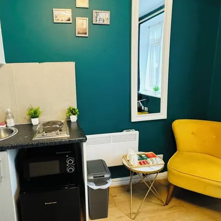 Rent this 1 bed apartment on London in SE1 6SW, United Kingdom