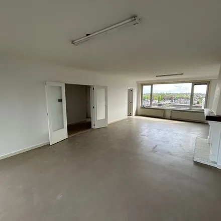 Rent this 3 bed apartment on Dascottelei 106 in 2100 Antwerp, Belgium