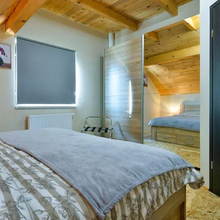 Rent this 3 bed house on 40313 Grkaveščak