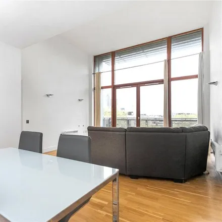 Image 5 - Naylor Building East, 15 Adler Street, St. George in the East, London, E1 1HD, United Kingdom - Apartment for rent