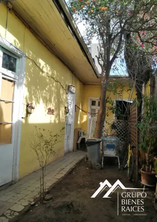 Buy this 6 bed house on Santa Elena 1579 in 777 0613 Santiago, Chile