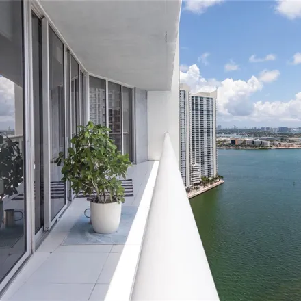 Rent this 2 bed condo on Icon Brickell North Tower in Southeast 5th Street, Miami