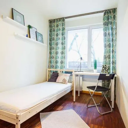 Rent this 4 bed apartment on Straż Miejska m.st. Warszawy VI Oddział Terenowy in Karola Linneusza, 03-489 Warsaw
