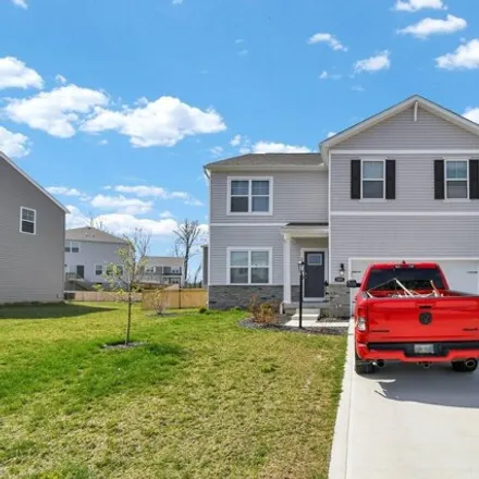 Buy this 5 bed house on Arledge Drive in Commercial Point, Pickaway County