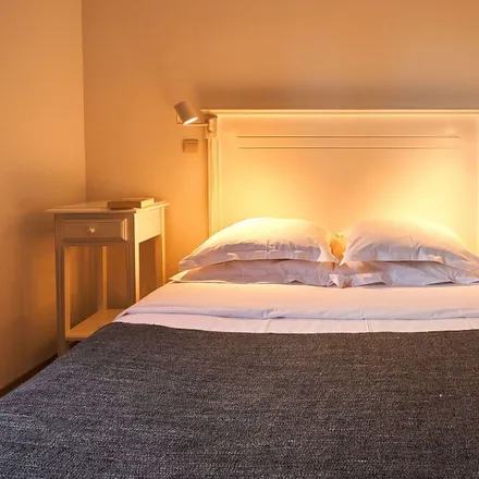 Rent this 2 bed apartment on 40160 Parentis-en-Born