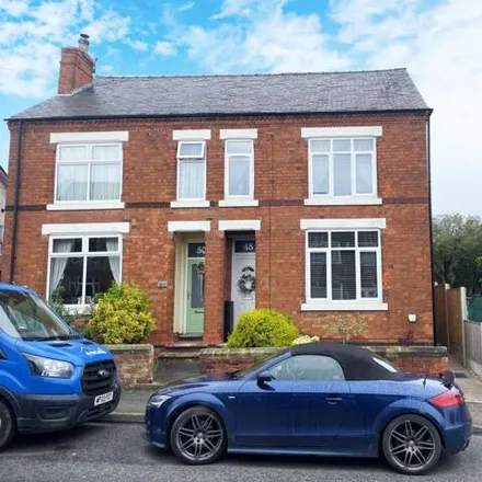 Buy this 4 bed duplex on Victoria Road in Pinxton, NG16 6NE