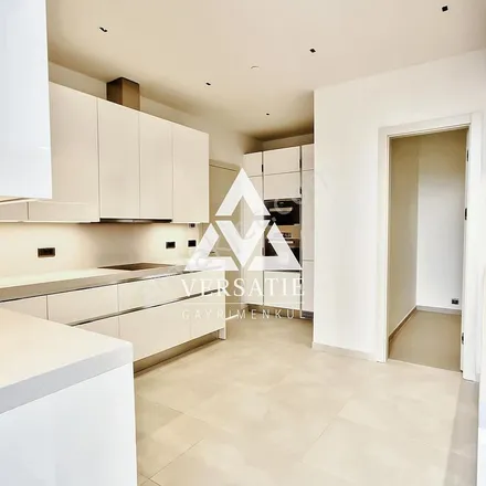 Rent this 4 bed apartment on Çiftçi Towers in Barbaros Bulvarı 96, 34340 Beşiktaş
