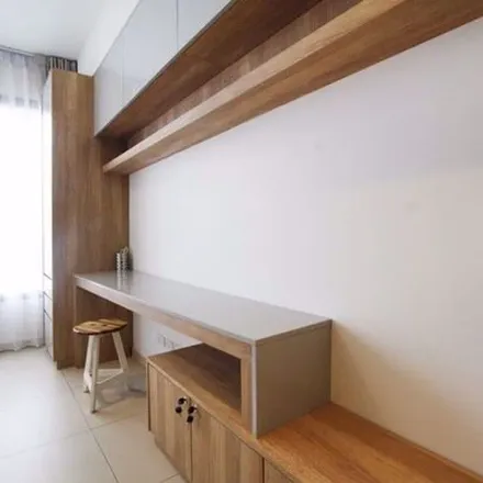 Rent this 1 bed apartment on The Lofts Ekkamai in 1413, Sukhumvit Road