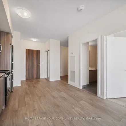 Image 3 - 251 Manitoba Street, Toronto, ON M8Y 4H5, Canada - Apartment for rent