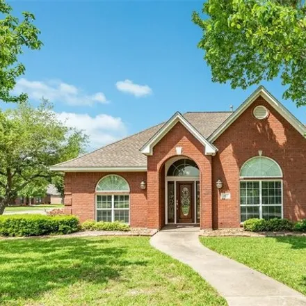Buy this 4 bed house on 590 Jackson in Clute, TX 77531