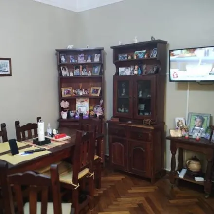 Buy this 2 bed apartment on Helguera 3148 in Villa del Parque, Buenos Aires