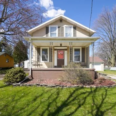 Buy this studio house on 151 Duane Street in Clyde, OH 43410