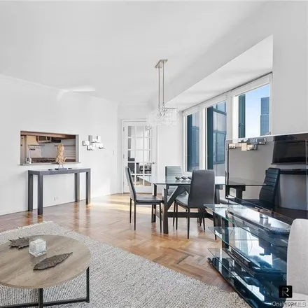 Image 4 - CitySpire Center, 150-156 West 56th Street, New York, NY 10019, USA - Condo for sale