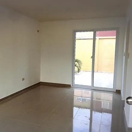Rent this 3 bed house on unnamed road in La Aurora, Ecuador