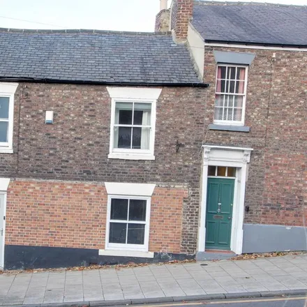 Rent this 6 bed house on 63 Gilesgate in Durham, DH1 1HY