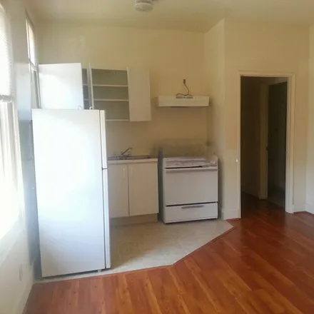 Image 3 - 537 S Kenmore Ave, Unit 204 - Apartment for rent