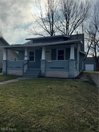 Image 1 - 1618 Hampton Road, Akron, OH 44305, USA - House for rent