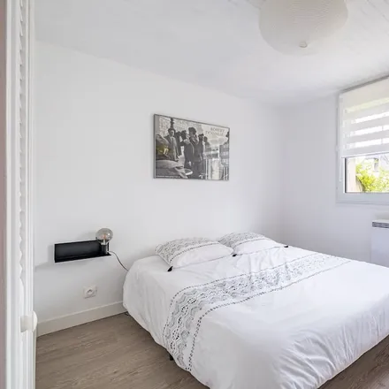 Rent this 3 bed house on Piriac-sur-Mer in Route de Kervin, 44420 Saint-Sébastien