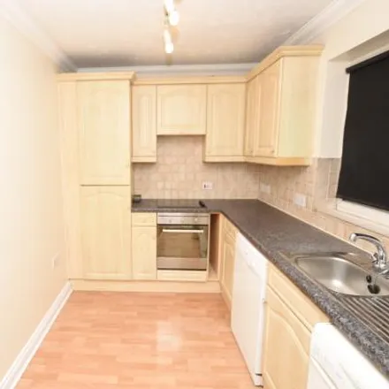 Image 3 - Aveline Court, Lake Street, Leighton Buzzard, LU7 1RW, United Kingdom - Apartment for rent