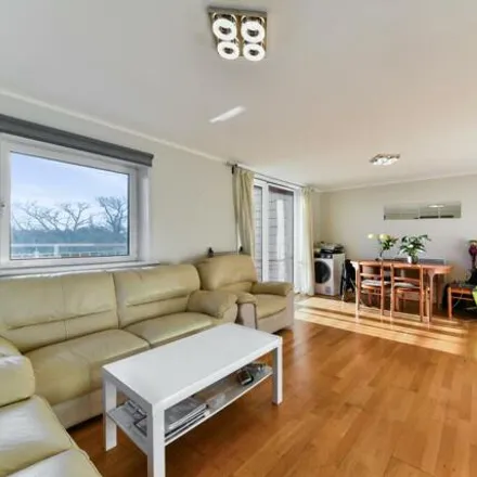 Image 2 - unnamed road, London, TW8 0FB, United Kingdom - Apartment for sale