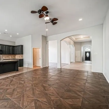 Image 7 - 15801 Jumper Shores Drive, Harris County, TX 77044, USA - House for sale
