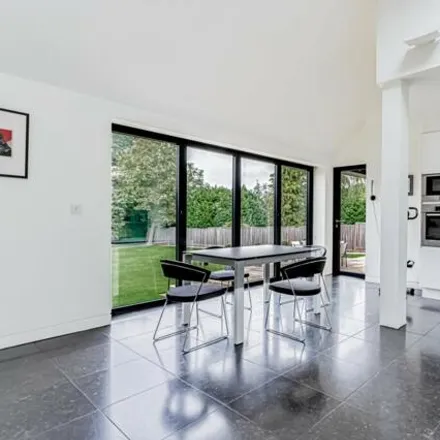 Image 3 - Cornwall Road, London, SM2 6JS, United Kingdom - House for sale