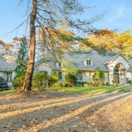 Buy this 4 bed house on 85 Cedarwood Lane in Saddle River, Bergen County