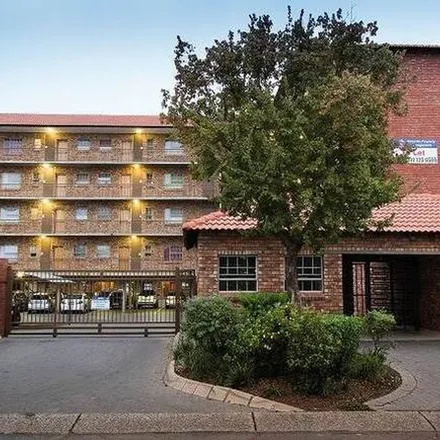 Rent this 2 bed apartment on Mansfield Avenue in Les Marais, Pretoria