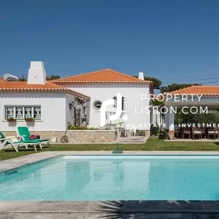 Buy this 4 bed house on Rua 11 de Março in 2705-225 Colares, Portugal