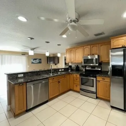Image 3 - 3701 Canberra Court, Titusville, FL 32780, USA - Apartment for rent