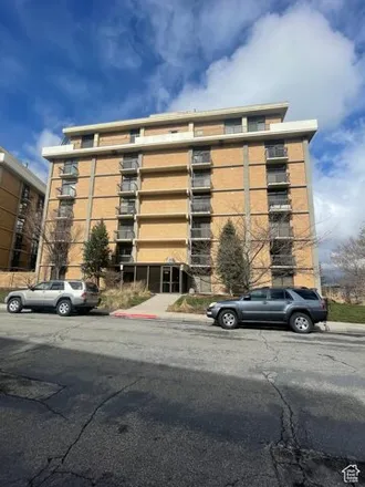 Buy this 2 bed condo on 940 Donner Way in Salt Lake City, UT 84108